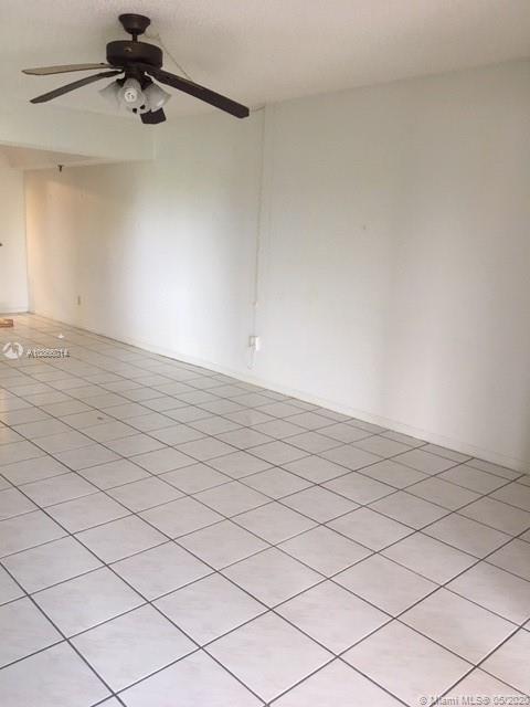 23344 Carolwood Lane, Unit 409 Boca Raton, FL 33428 - Photo 5 of 12