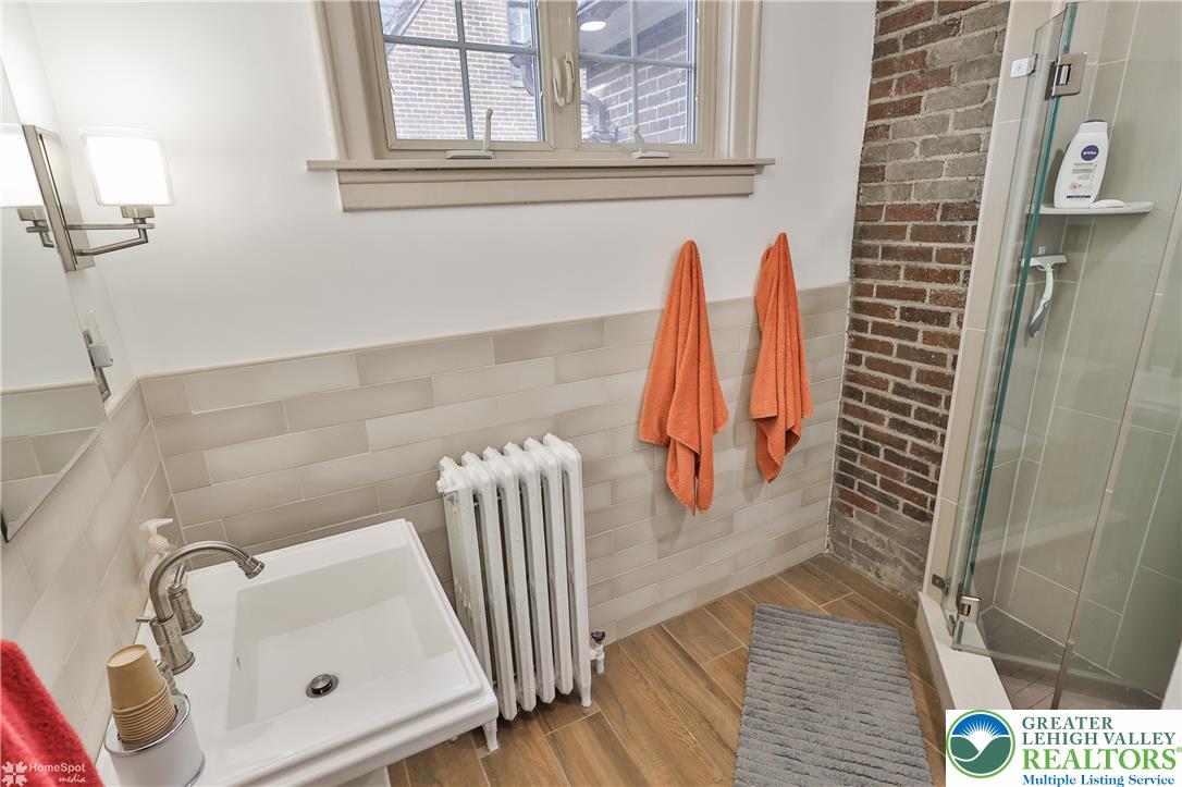 1808 Sycamore Street Bethlehem, PA 18017 - Photo 25 of 55 a view of a bath room with a bathtub