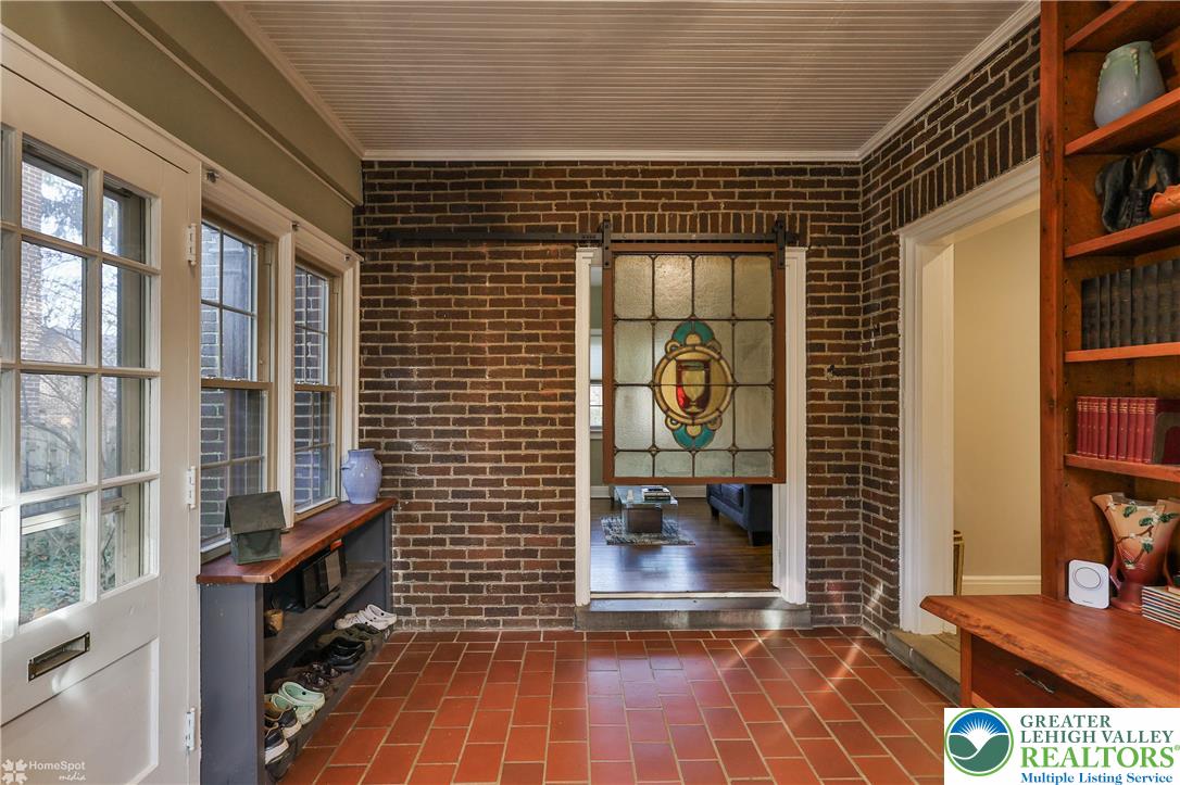 1808 Sycamore Street Bethlehem, PA 18017 - Photo 8 of 55 a view of living room