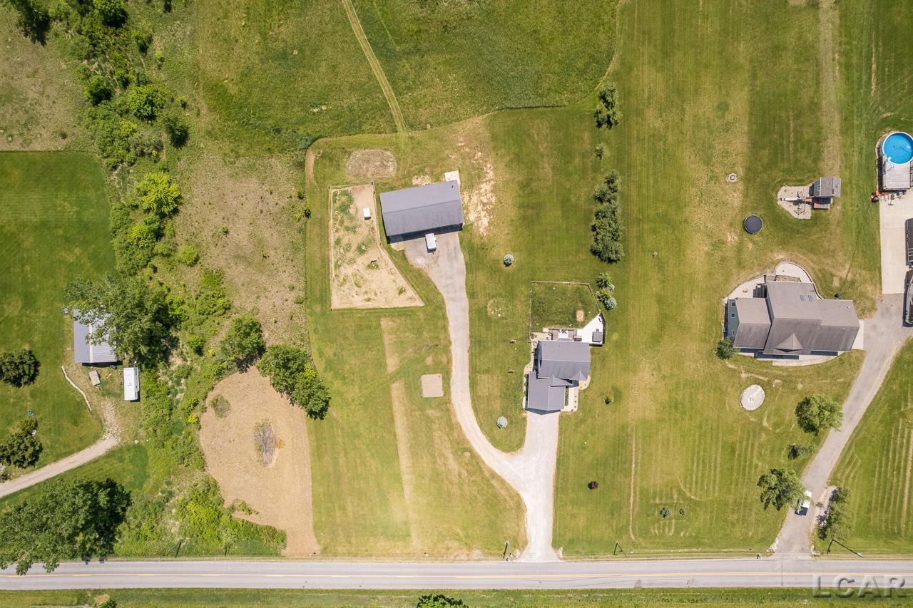 1185 West Gier Road Adrian, MI 49221 - Photo 50 of 54 50110729-49.JPG