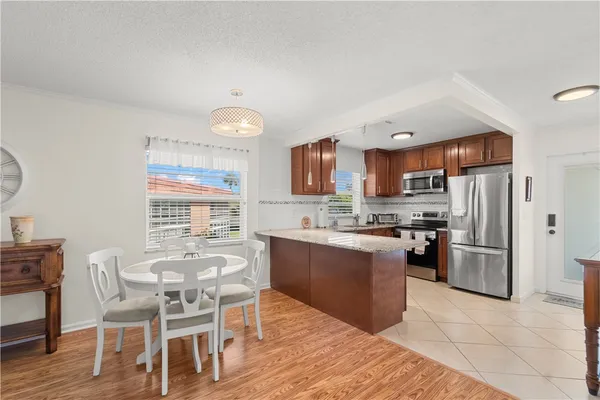 $1,700 | 16 Vista Palm Lane, Unit 201, Vero Beach, FL 32962