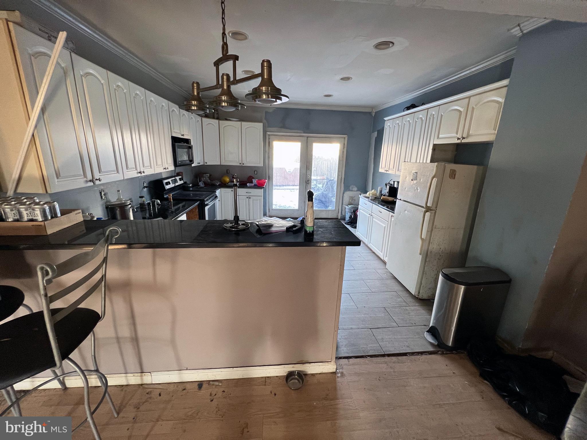1117 Haverhill Road Baltimore, MD 21229 - Photo 6 of 28 Gallery Image 6