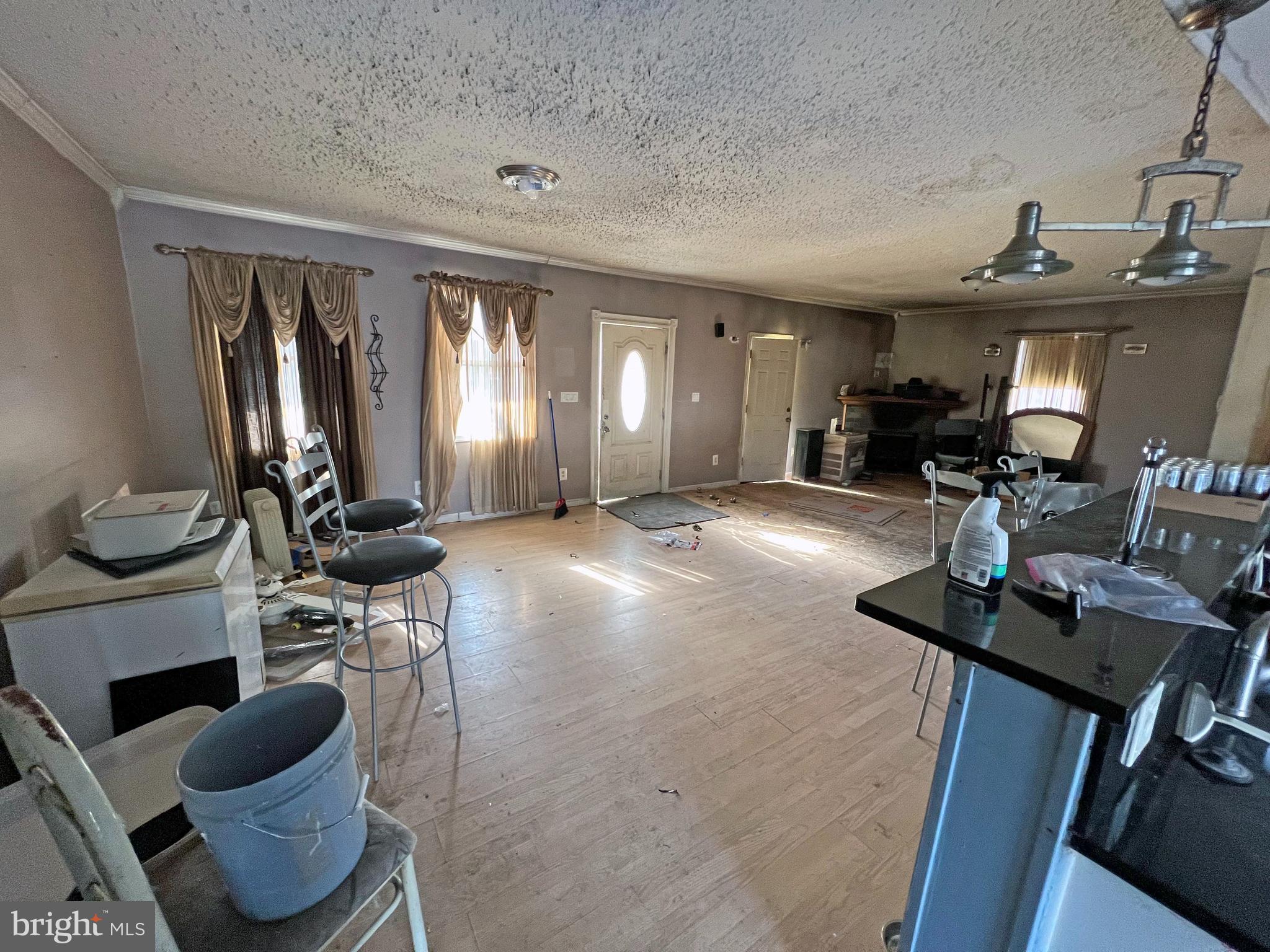 1117 Haverhill Road Baltimore, MD 21229 - Photo 9 of 28 Gallery Image 9