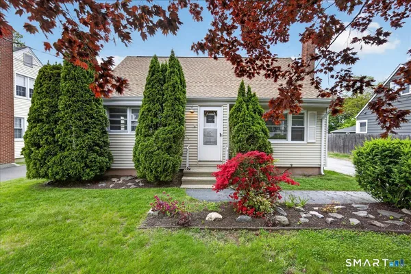 $499,900 | 106 Moritz Place, Fairfield, CT 06825