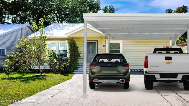 $195,000 | 121 West Andrus Avenue, Opelousas, LA 70570