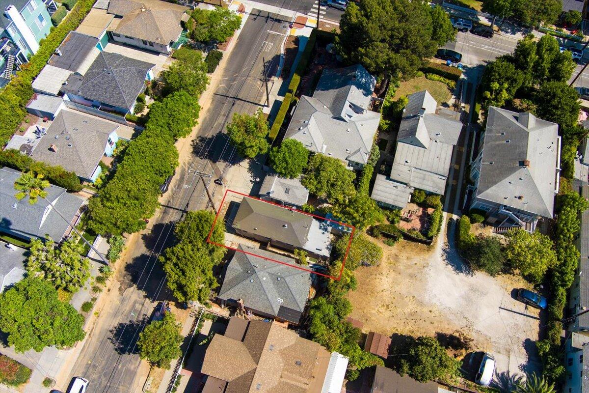 309 West Victoria Street Santa Barbara, CA 93101 - Photo 17 of 24 31-MAX_0016 copy 2