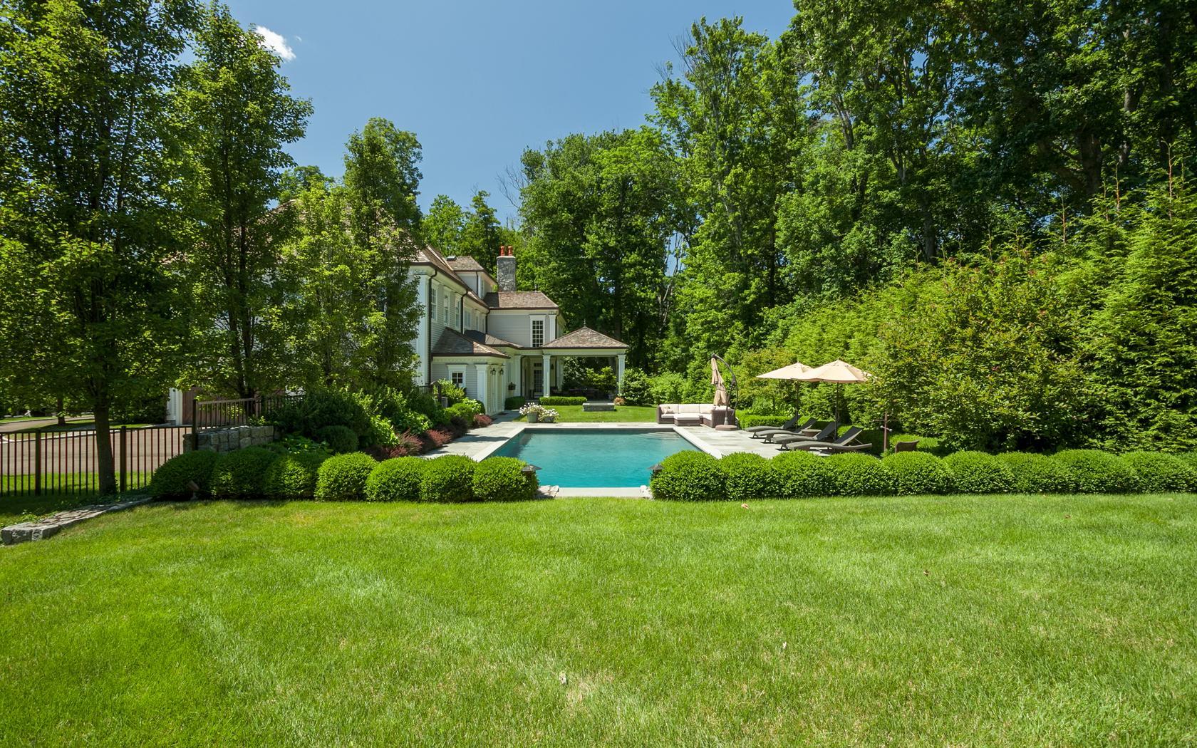 107 Dunning Road New Canaan, CT 06840 - Photo 30 of 31 a view of garden with small trees and plants