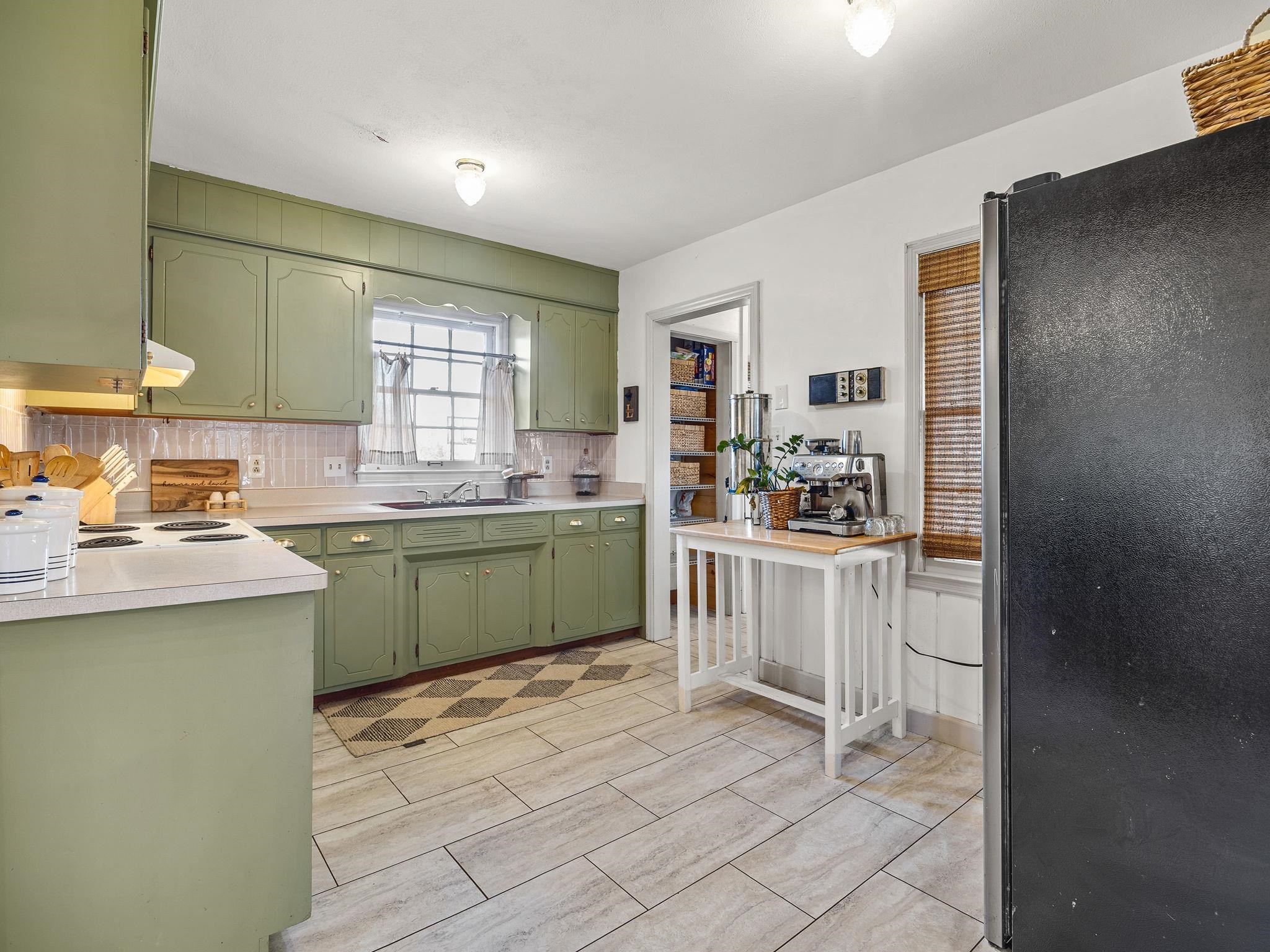 3998 Dale Court Boiling Springs, SC 29316 - Photo 15 of 50