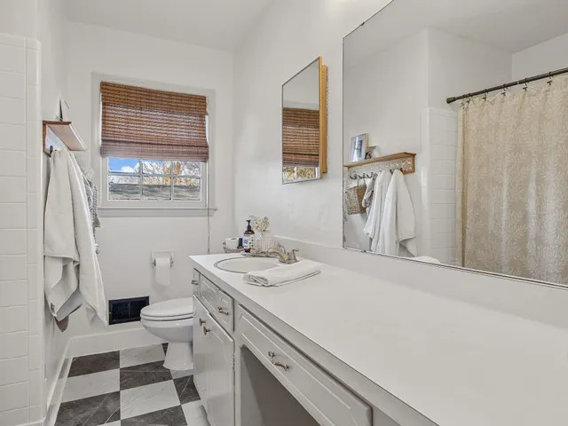 $290,000 | 3998 Dale Court, Boiling Springs, SC 29316