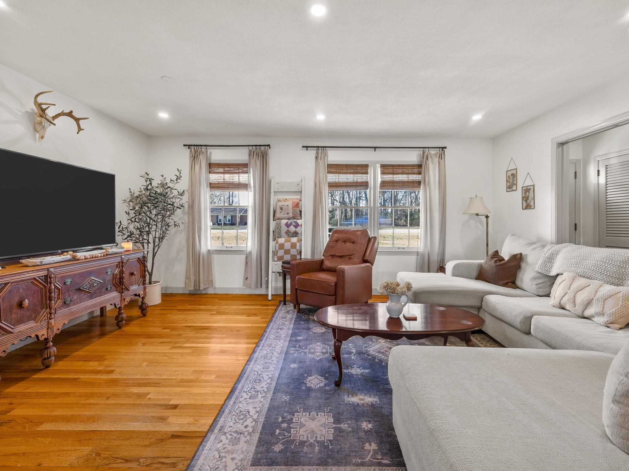 3998 Dale Court Boiling Springs, SC 29316 - Photo 7 of 50