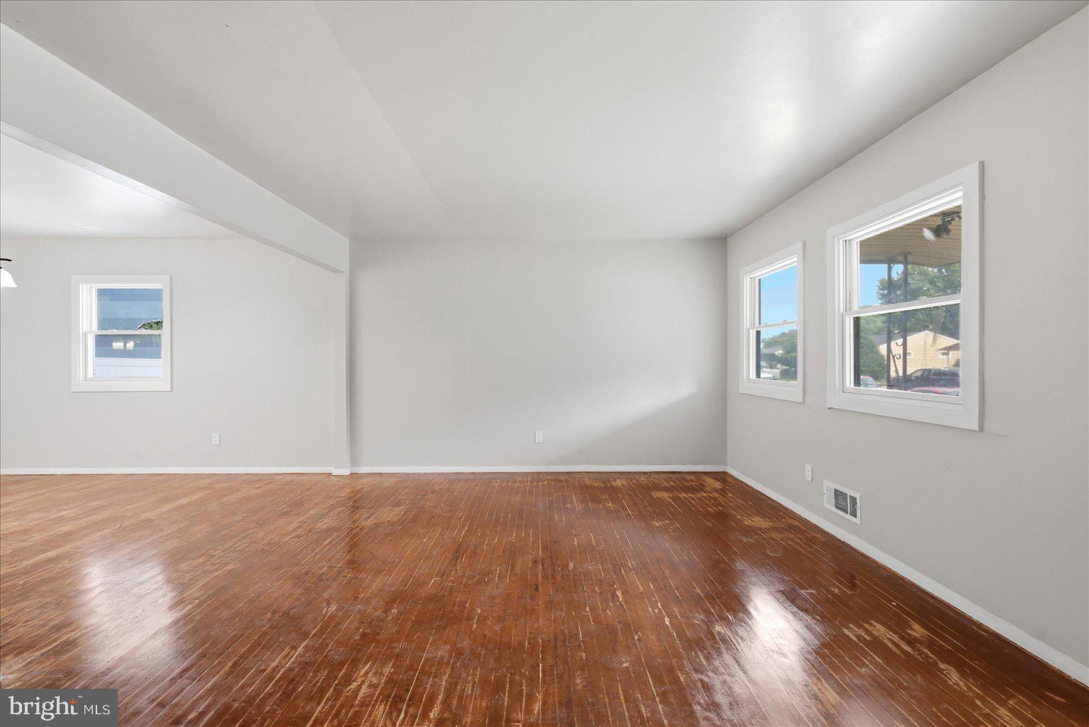 9110 Meadow Heights Road Randallstown, MD 21133 - Photo 7 of 39 Bright and airy open space awaits.