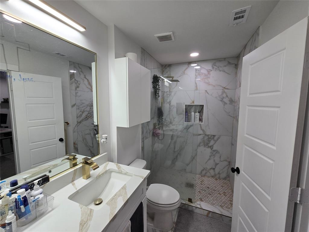 5509 Edgewater Circle Rowlett, TX 75088 - Photo 13 of 24