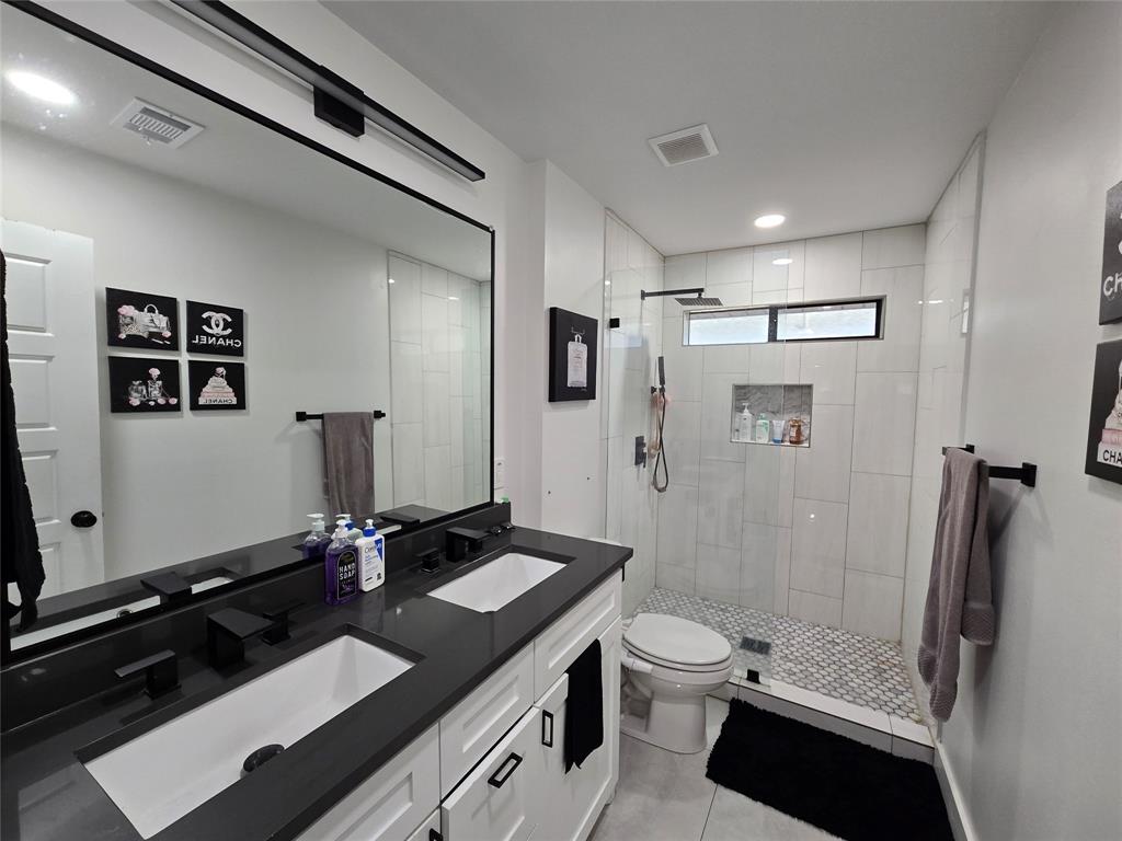 5509 Edgewater Circle Rowlett, TX 75088 - Photo 14 of 24