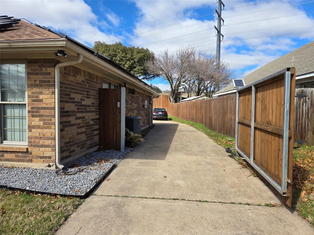 5509 Edgewater Circle Rowlett, TX 75088 - Photo 20 of 24
