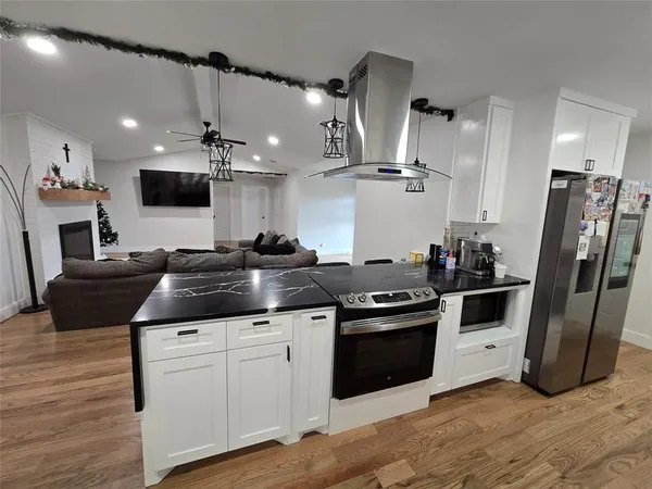 $2,600 | 5509 Edgewater Circle, Rowlett, TX 75088