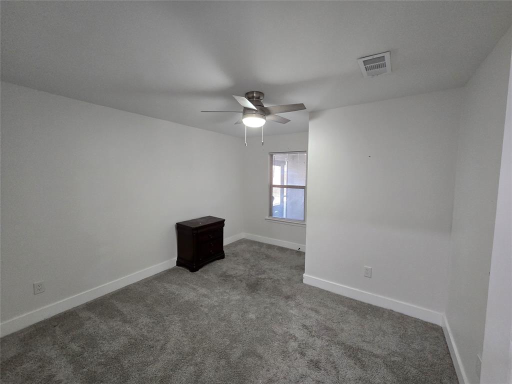5509 Edgewater Circle Rowlett, TX 75088 - Photo 9 of 24