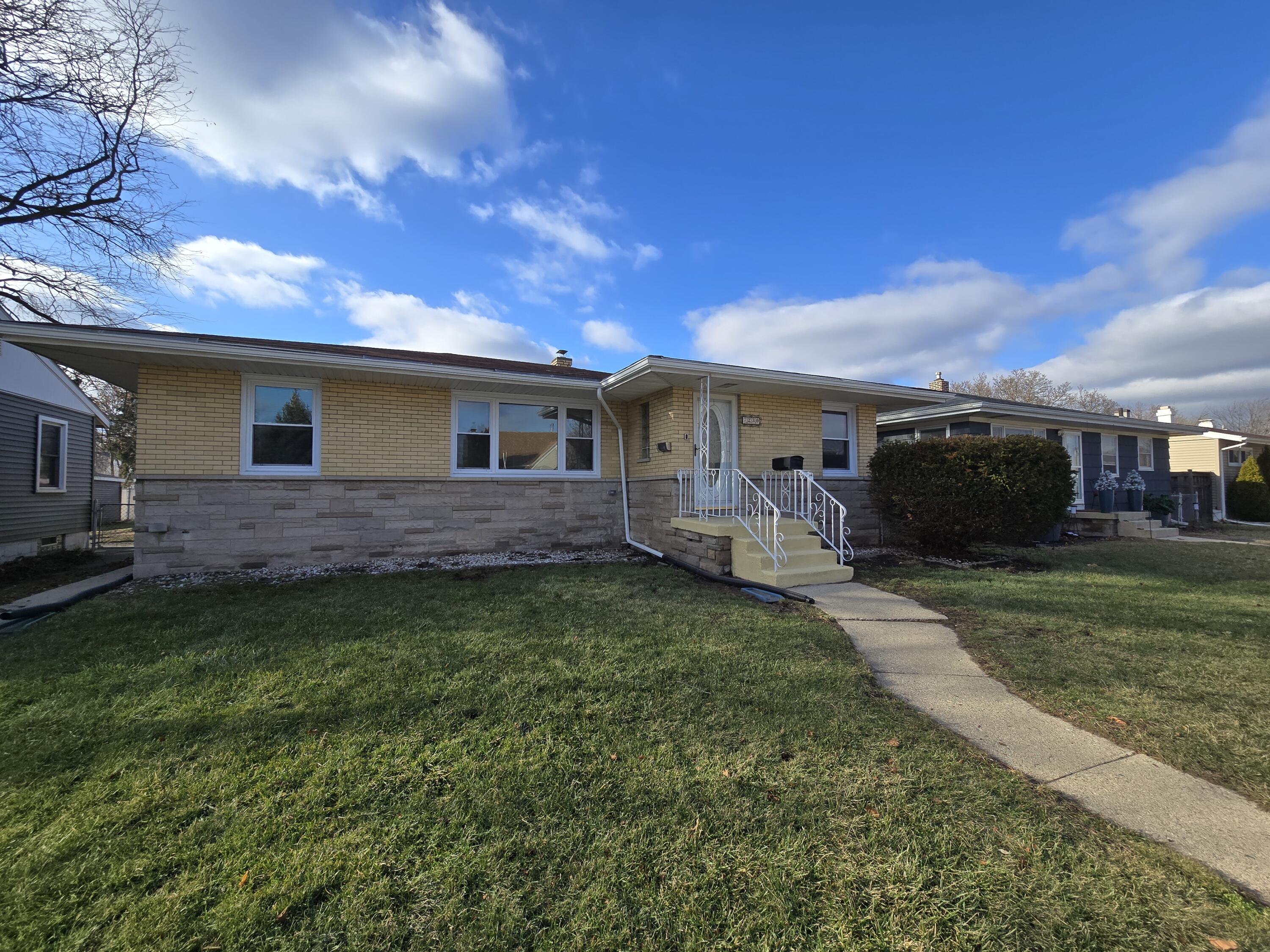 7230 Beech Avenue Hammond, IN 46324 - Photo 2 of 42 3000x2250