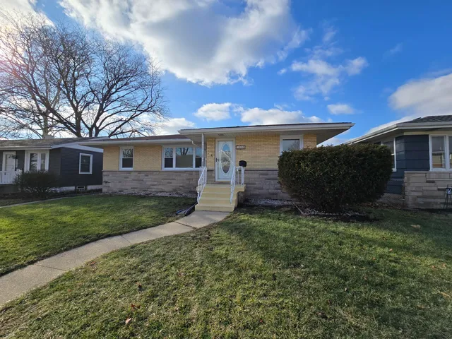 $2,550 | 7230 Beech Avenue, Hammond, IN 46324