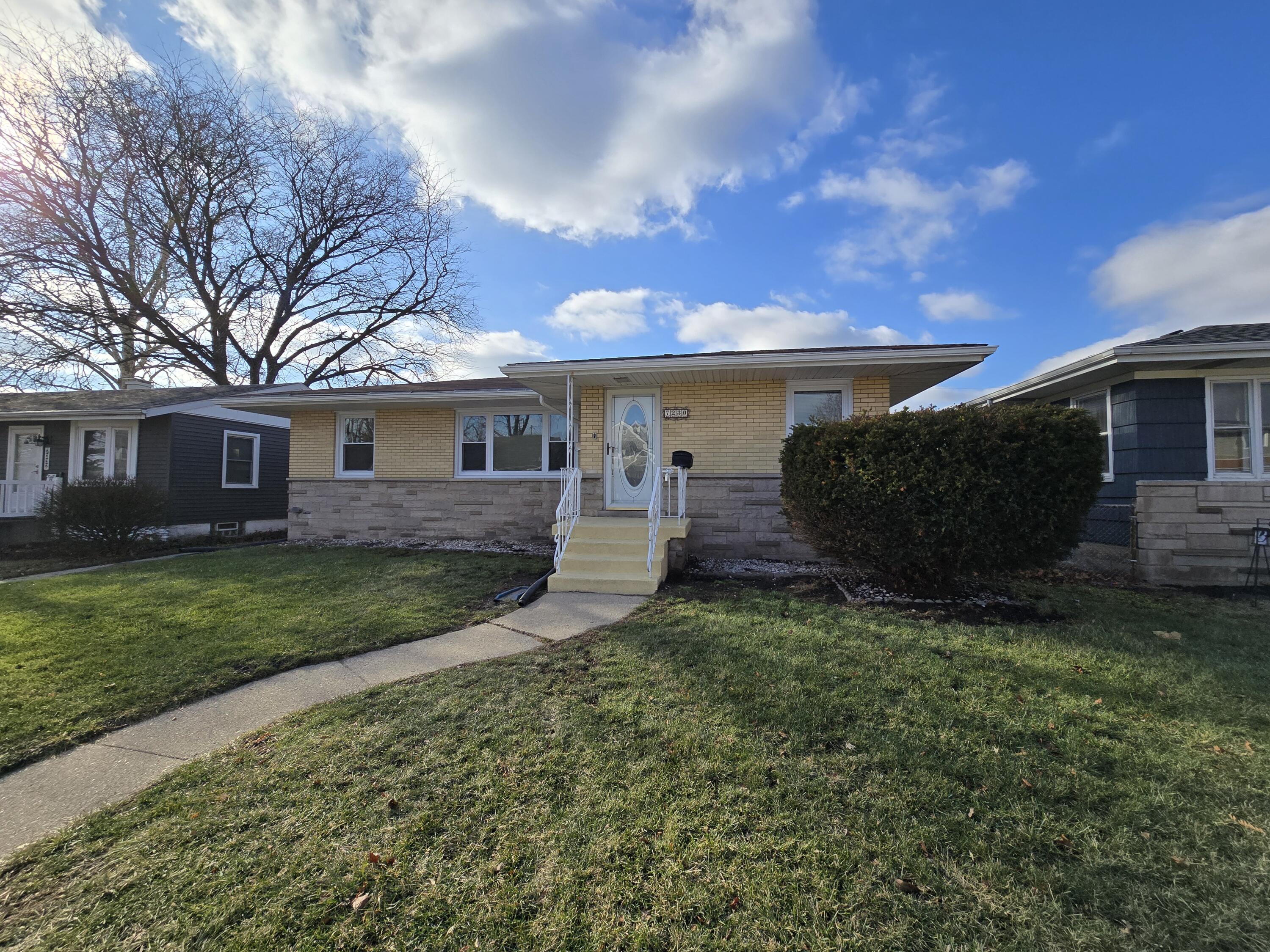 7230 Beech Avenue Hammond, IN 46324 - Photo 3 of 42 3000x2250