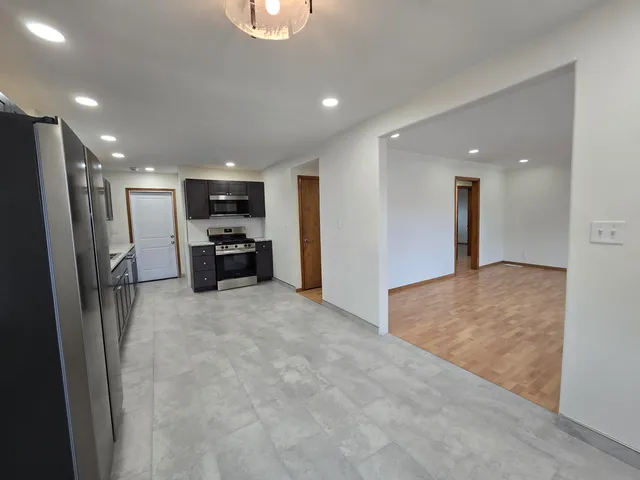 $2,550 | 7230 Beech Avenue, Hammond, IN 46324