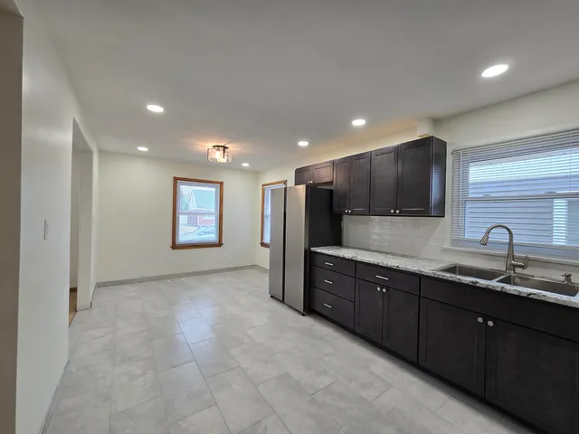 $2,550 | 7230 Beech Avenue, Hammond, IN 46324