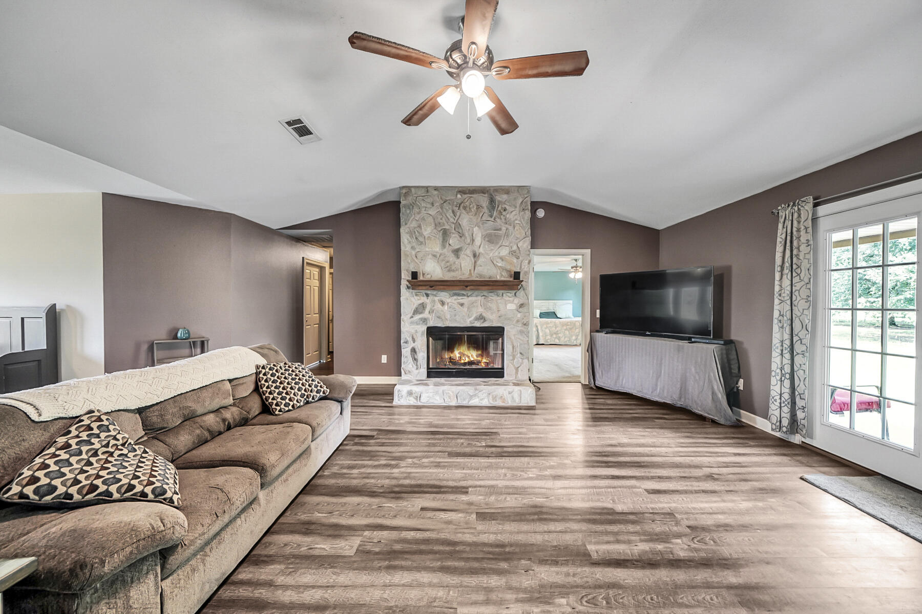 9952 Jeno Road Milton, FL 32583 - Photo 7 of 50 Gallery Image 7