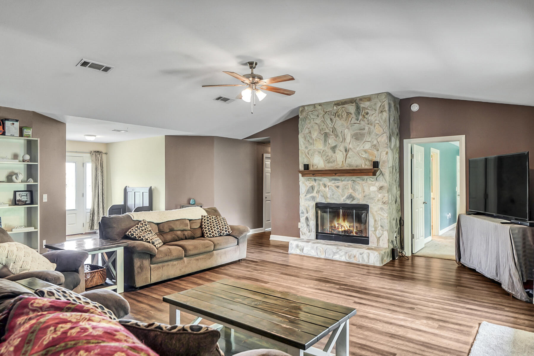 9952 Jeno Road Milton, FL 32583 - Photo 8 of 50 Gallery Image 8