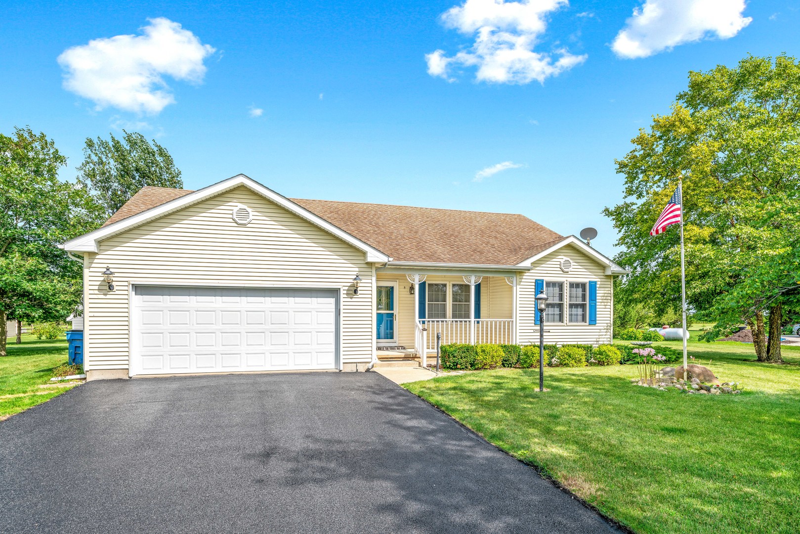 3970 East 2259th Road Serena, IL 60549 - Photo 2 of 39 a view of a house with a yard