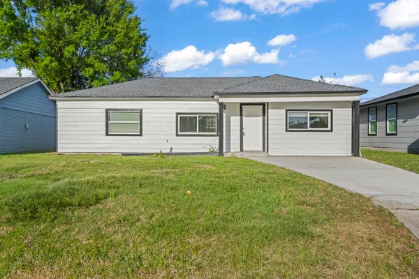 $1,650 | 10602 Buffum Street, Houston, TX 77051