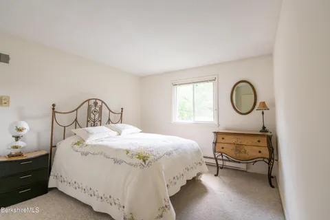$299,000 | 51 Churchill Crest, Unit 51, Pittsfield, MA 01201