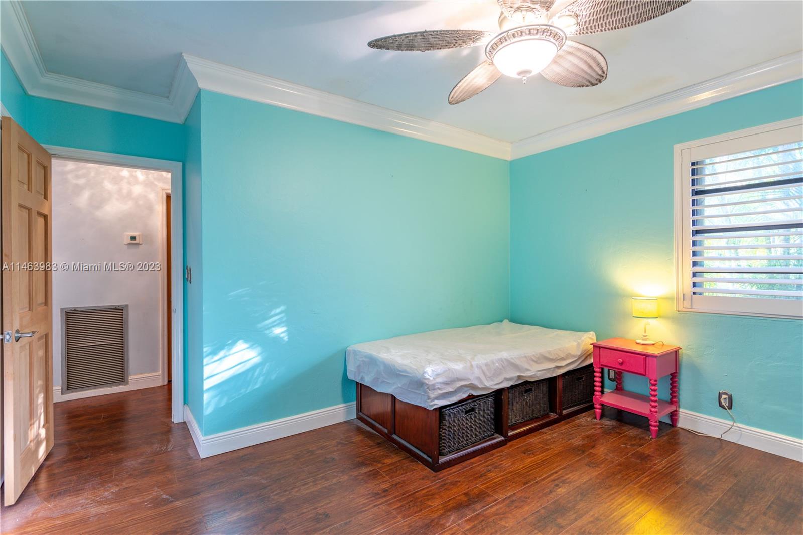 7700 Hawthorne Avenue Miami Beach, FL 33141 - Photo 24 of 36
