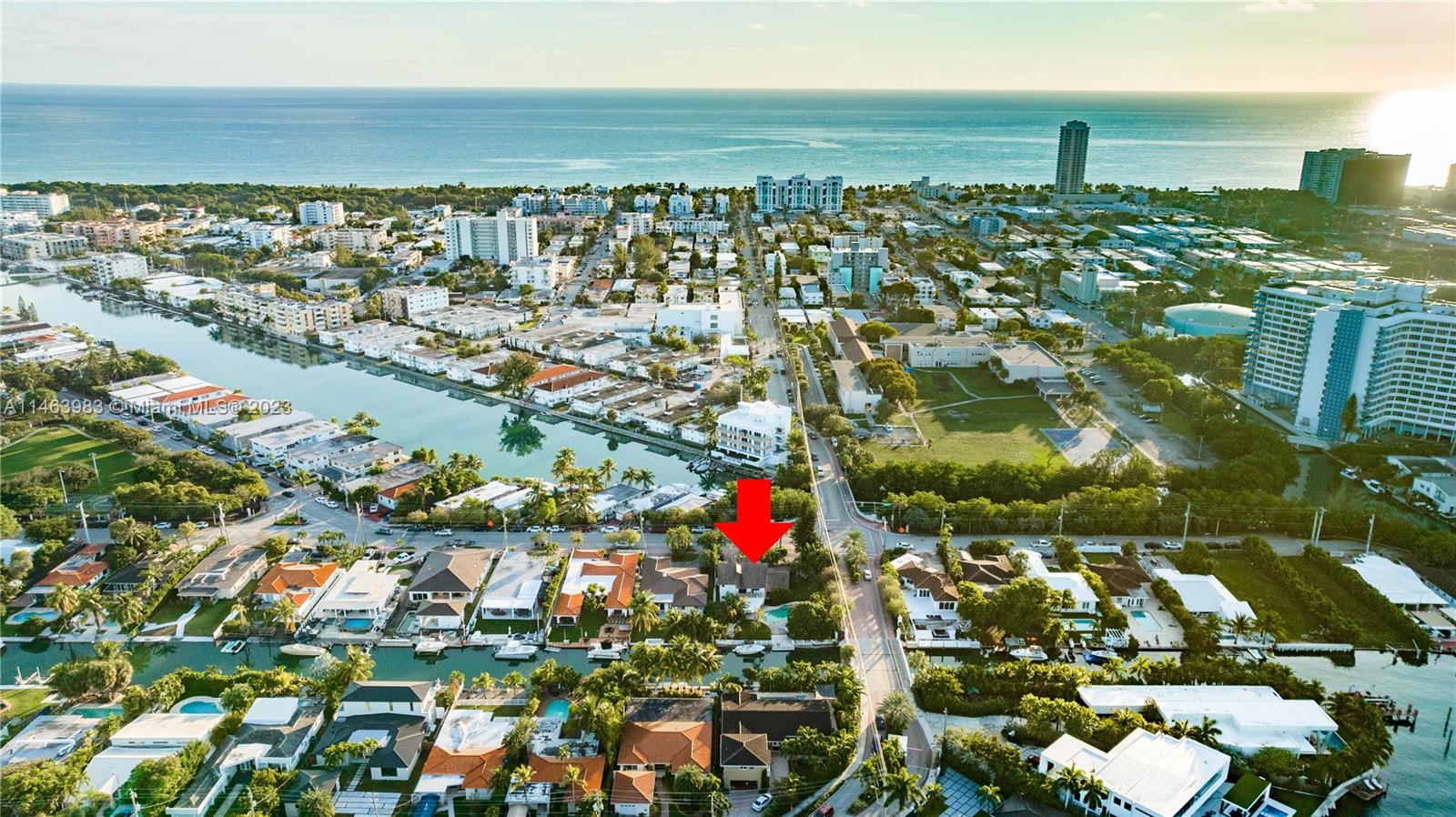 7700 Hawthorne Avenue Miami Beach, FL 33141 - Photo 7 of 36 a view of city and ocean