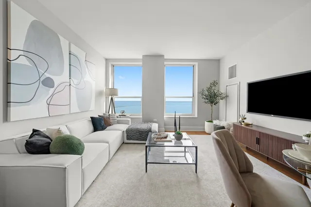 $699,000 | 850 North Lake Shore Drive, Unit 801, Chicago, IL 60611