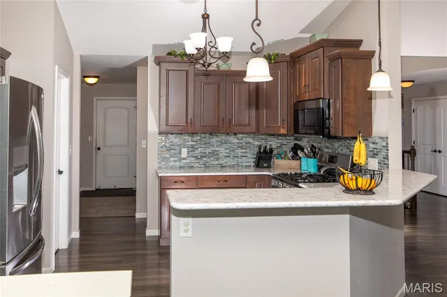 $600,000 | 1151 Illiniwek Drive, Mascoutah, IL 62258