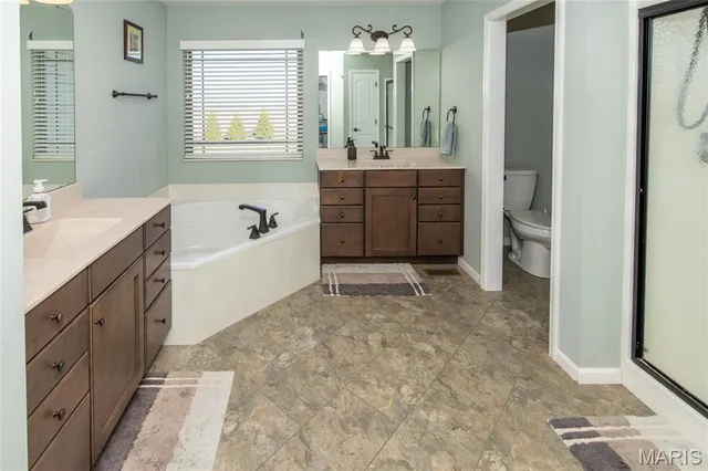 $585,000 | 1151 Illiniwek Drive, Mascoutah, IL 62258