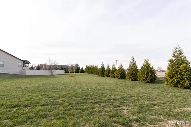 $585,000 | 1151 Illiniwek Drive, Mascoutah, IL 62258