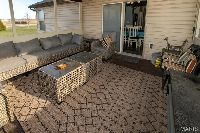 $585,000 | 1151 Illiniwek Drive, Mascoutah, IL 62258