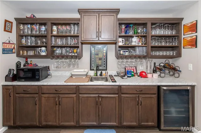 $600,000 | 1151 Illiniwek Drive, Mascoutah, IL 62258