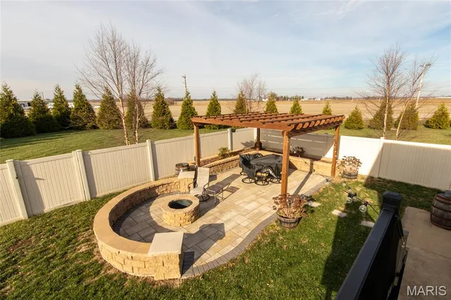 $585,000 | 1151 Illiniwek Drive, Mascoutah, IL 62258