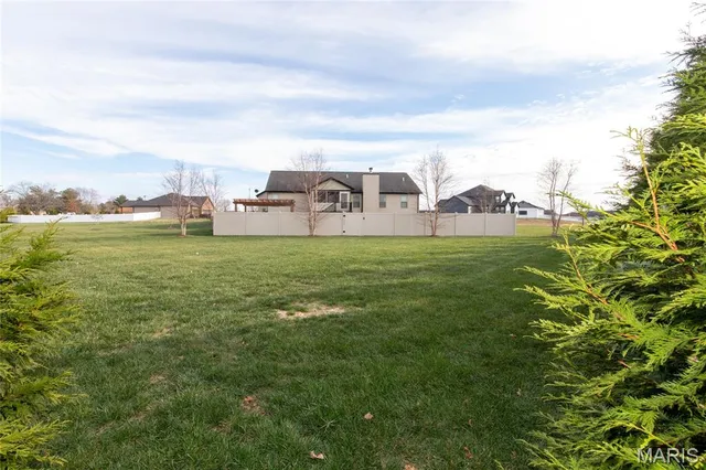$585,000 | 1151 Illiniwek Drive, Mascoutah, IL 62258