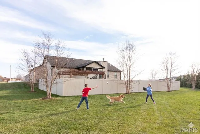 $585,000 | 1151 Illiniwek Drive, Mascoutah, IL 62258