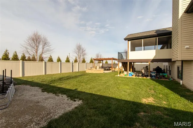 $600,000 | 1151 Illiniwek Drive, Mascoutah, IL 62258