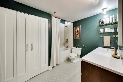 $250,000 | 621 South Plymouth Court, Unit 308, Chicago, IL 60605