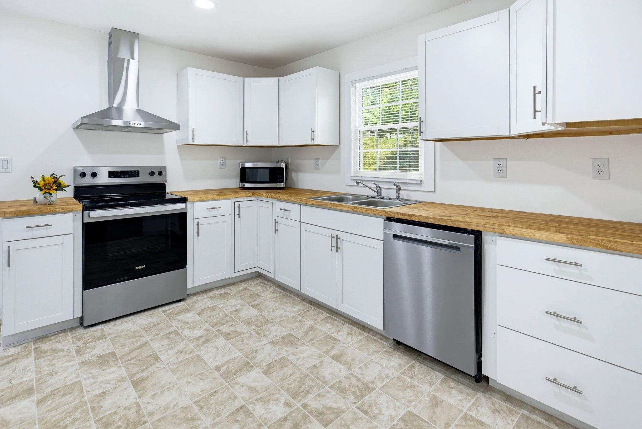 705 West Georgia Street Woodruff, SC 29388 - Photo 10 of 24