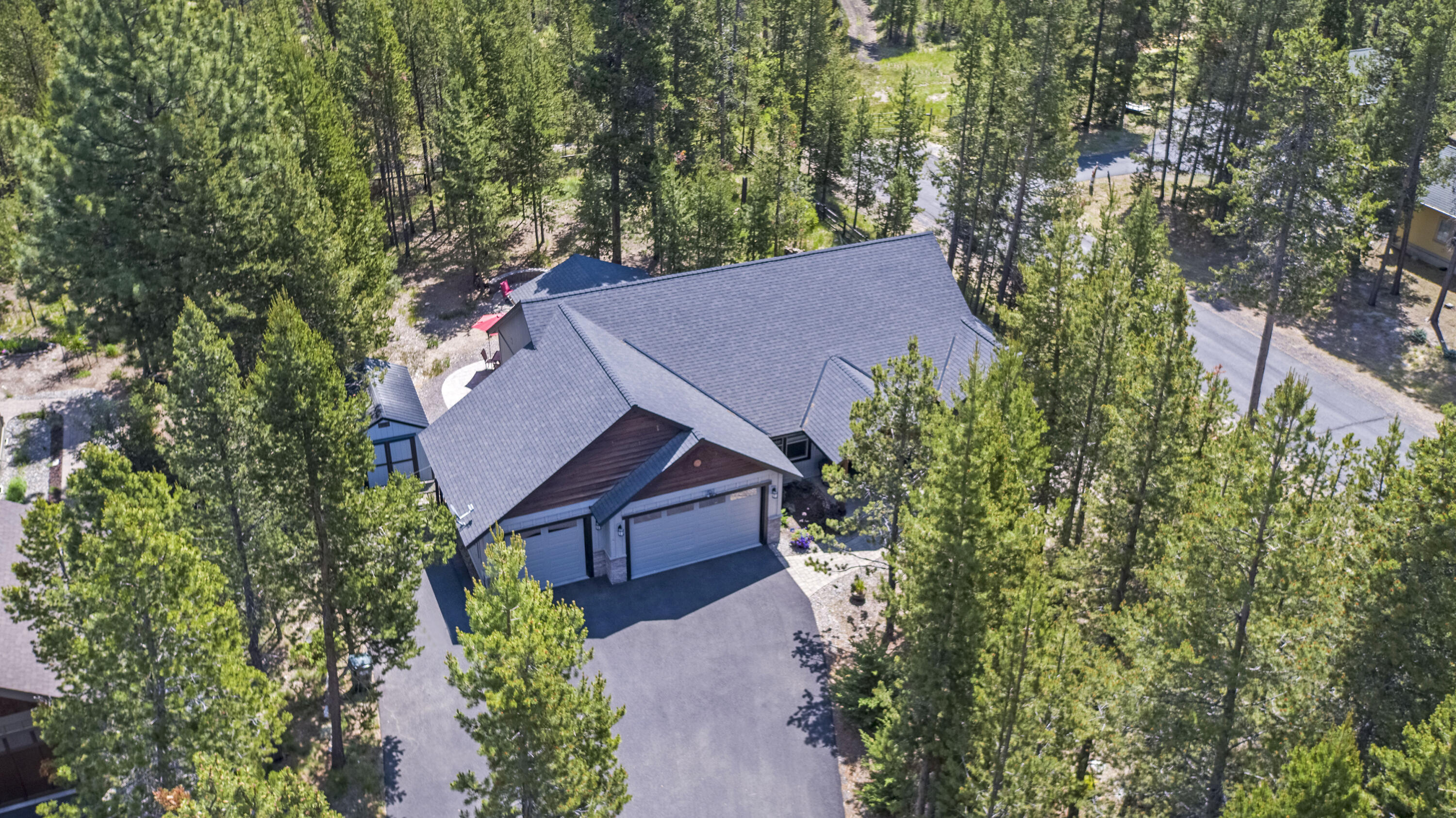 17500 Snow Goose Road Bend, OR 97707 - Photo 3 of 36 3-print-DJI_0912
