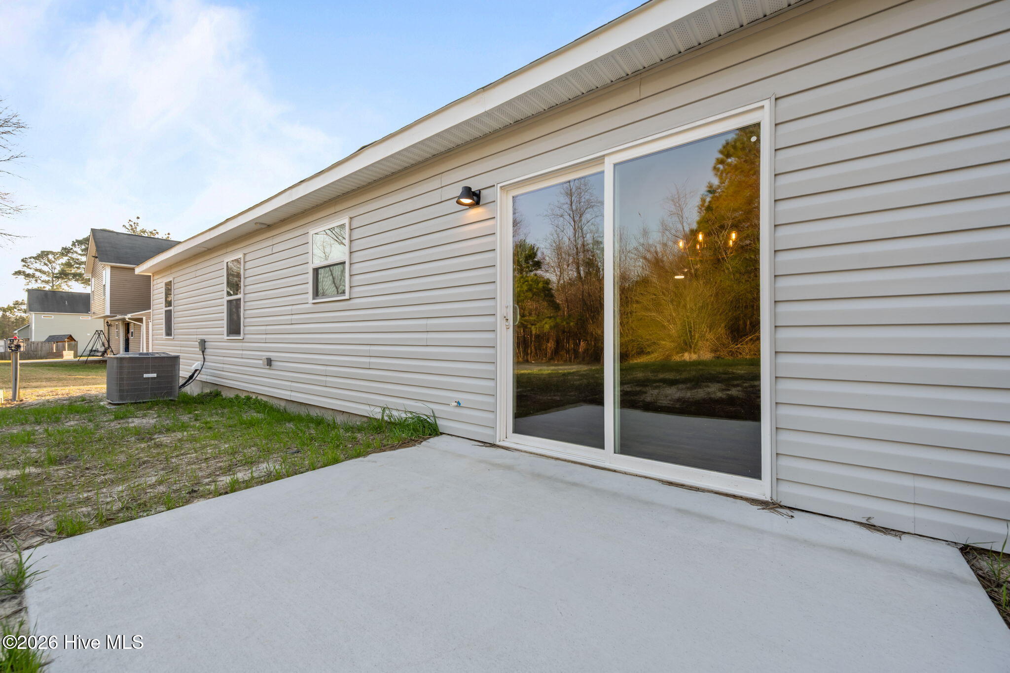 444 Huffmantown Road Richlands, NC 28574 - Photo 10 of 45 13-web-or-mls-13