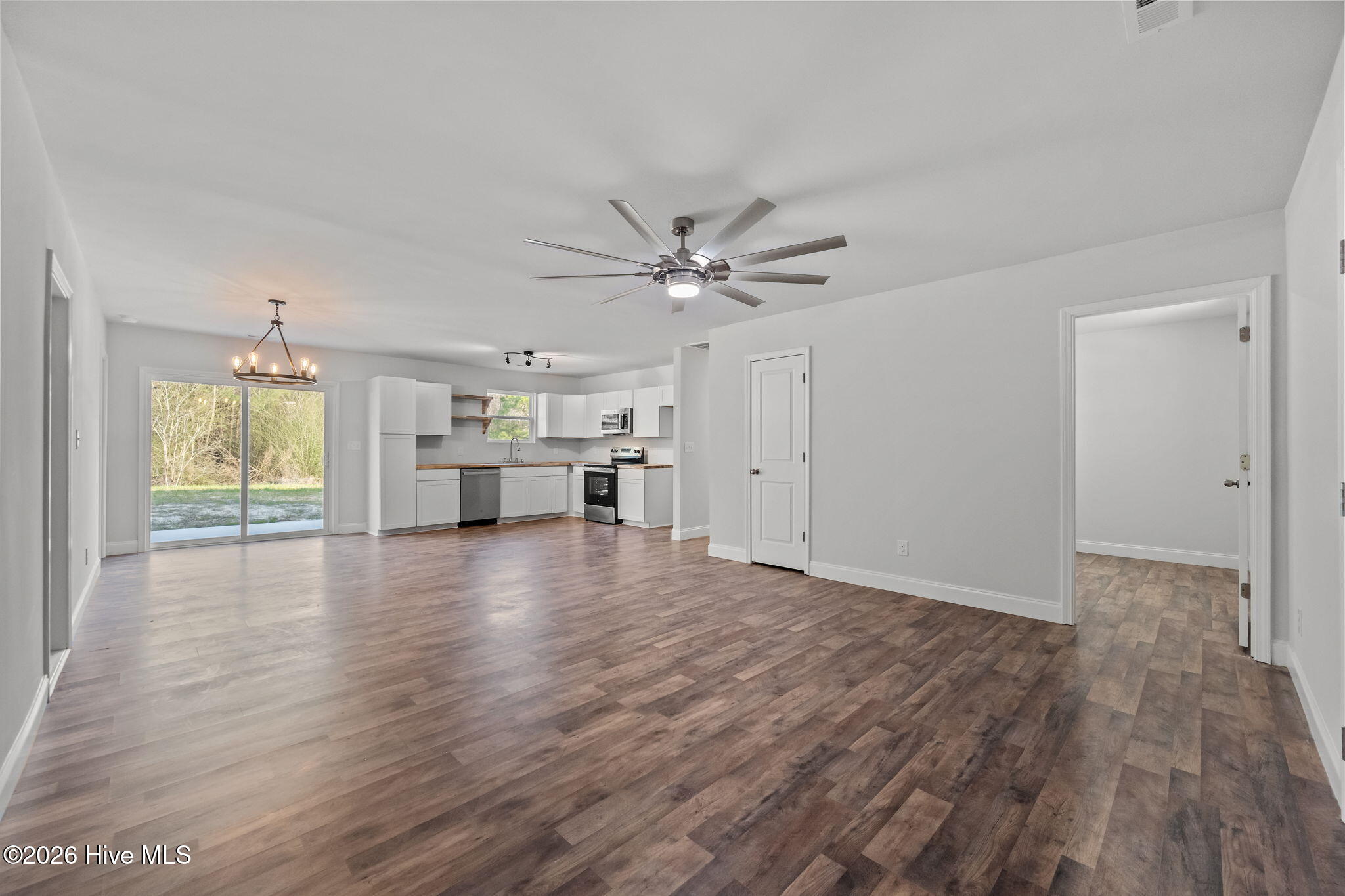 444 Huffmantown Road Richlands, NC 28574 - Photo 18 of 45 29-web-or-mls-_RAD0080