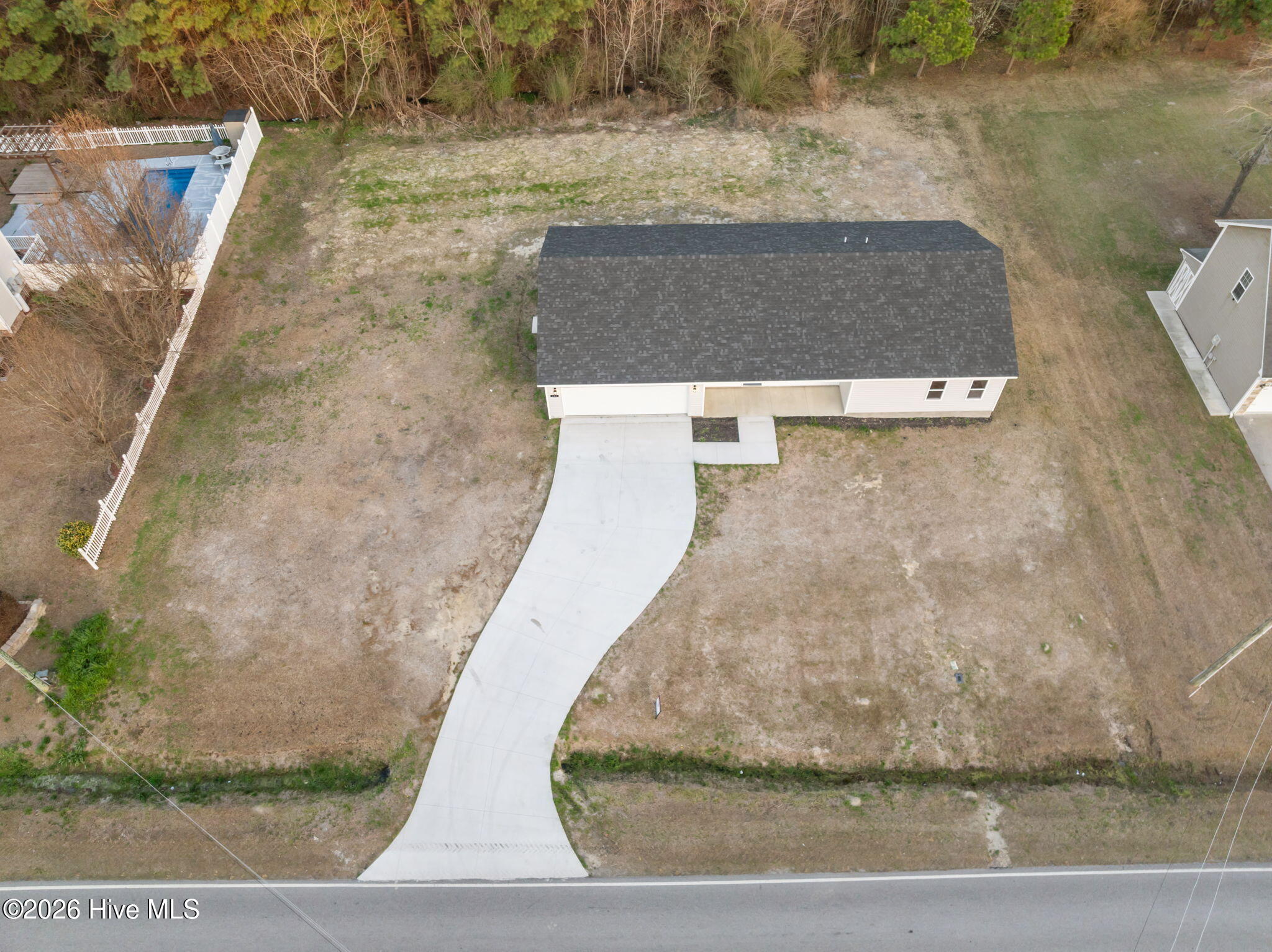 444 Huffmantown Road Richlands, NC 28574 - Photo 3 of 45 16-web-or-mls-16