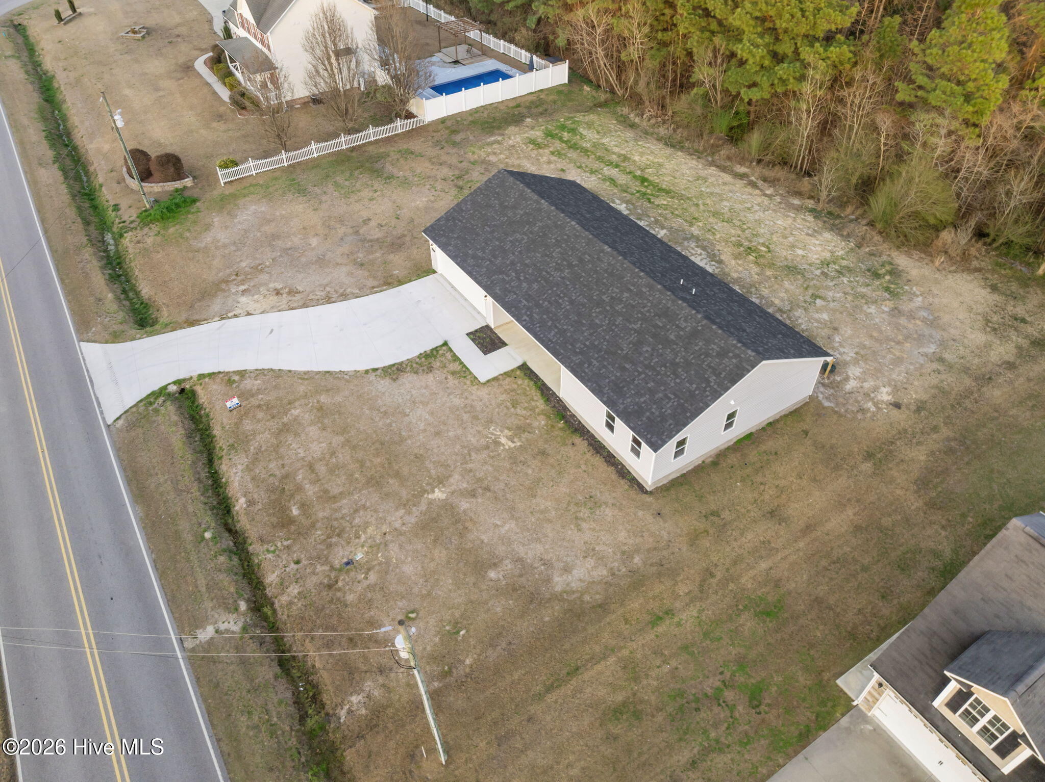 444 Huffmantown Road Richlands, NC 28574 - Photo 4 of 45 17-web-or-mls-17