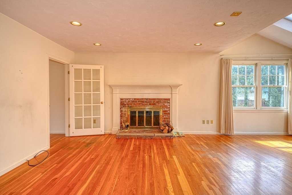114 Madison Road Northborough, MA 01532 - Photo 5 of 33 Gallery Image 5